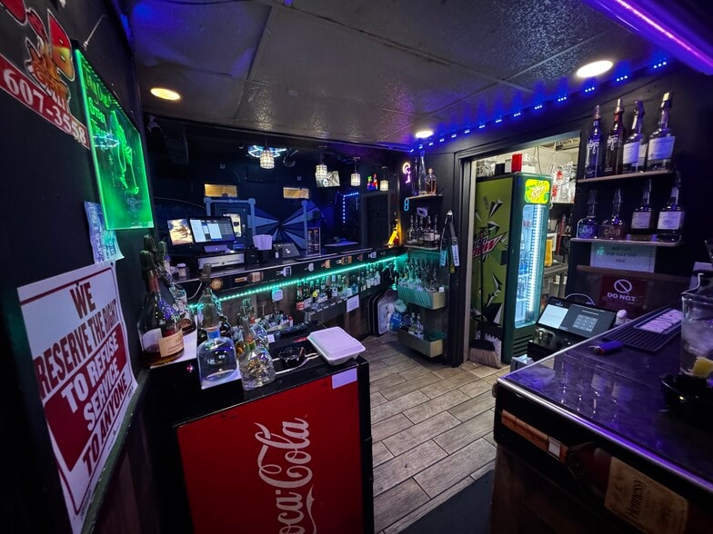 More Photos Of 2914 Salem Ave, Dayton Bar For Sale
