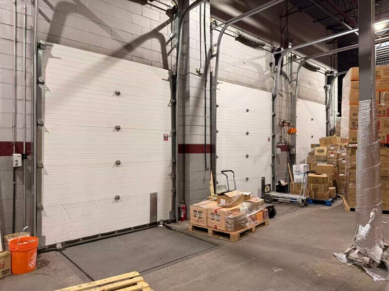 More Photos Of 165 Konrad Cres, Markham Light Distribution For Lease