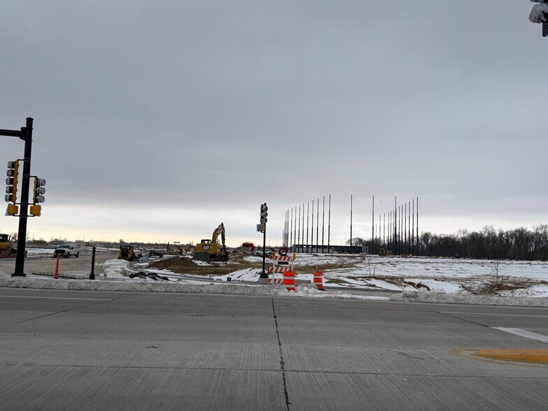 More Photos Of US RTE 55 and State Route 143, Edwardsville Land For Sale