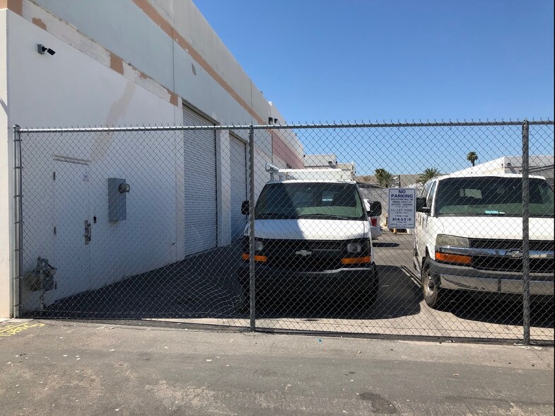 More Photos Of 4534 W Hacienda Ave, Las Vegas Light Distribution For Lease