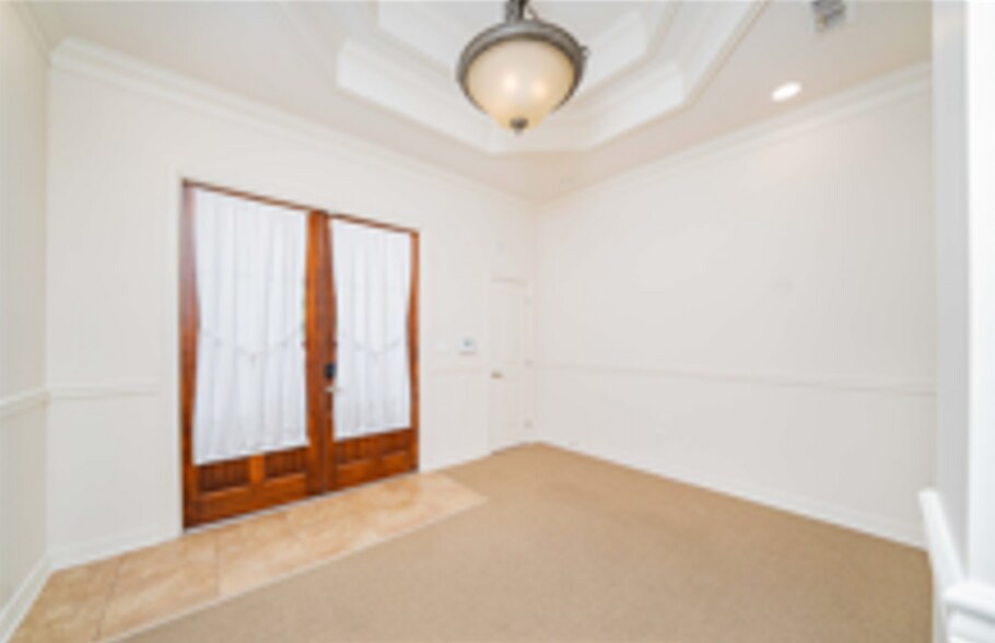 More Photos Of 4001 Technology Center & McCann Rd, Longview Office For Lease