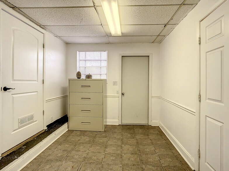 More Photos Of 315 Magnolia Ave, Auburndale Office Residential For Lease