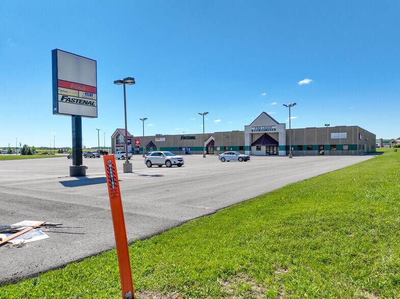 More Photos Of 1227 Timberlane Dr, Sauk Centre General Retail For Sale