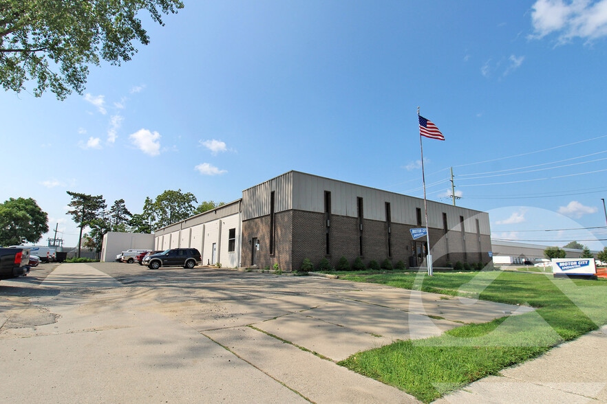 Primary Photo Of 1600 E Ten Mile Rd, Hazel Park Warehouse For Sale