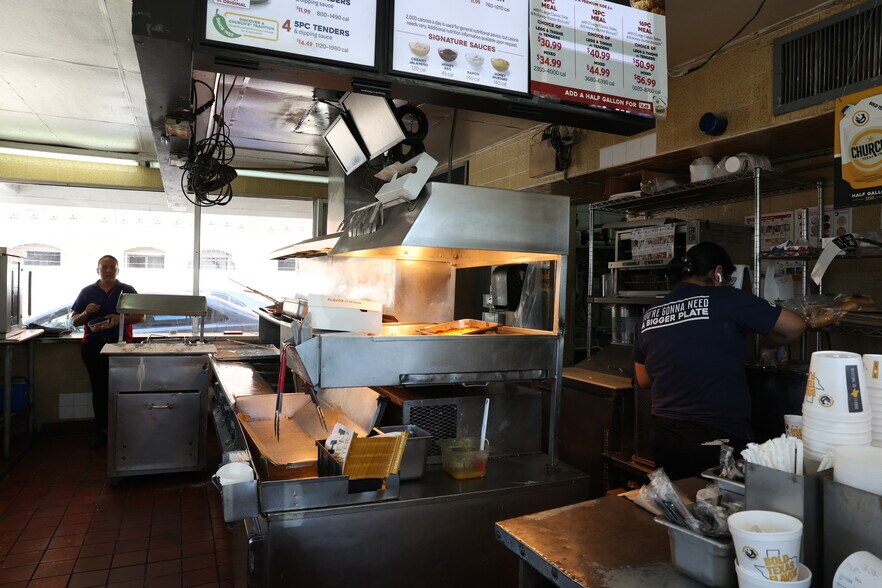 More Photos Of 261 E Vernon Ave, Los Angeles Fast Food For Lease