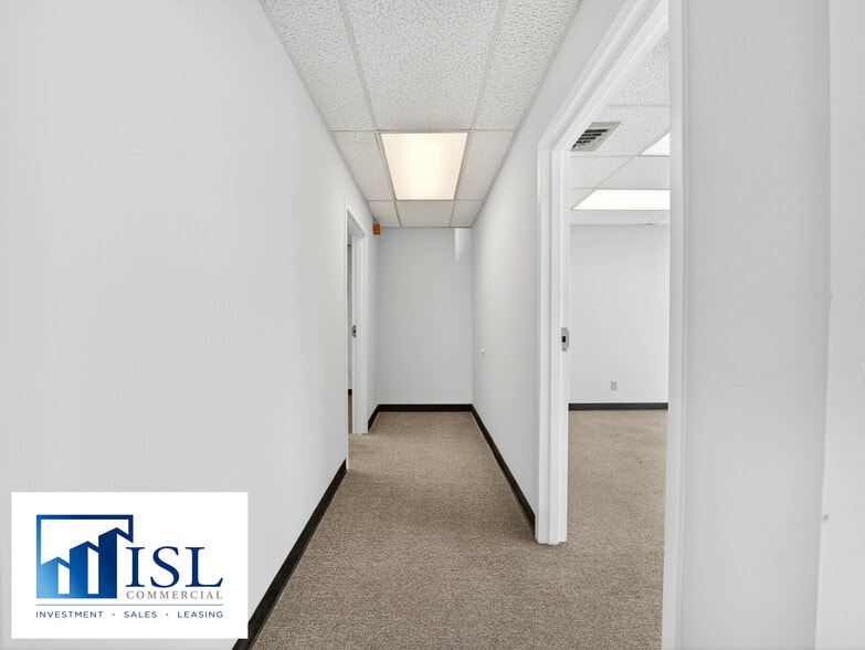 More Photos Of 1200 E Hillcrest St, Orlando Office For Lease