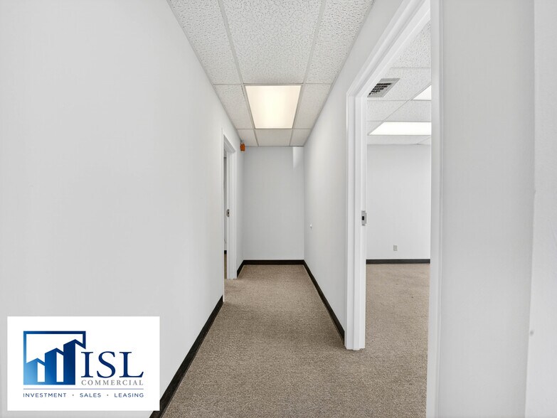 More Photos Of 1200 E Hillcrest St, Orlando Office For Lease