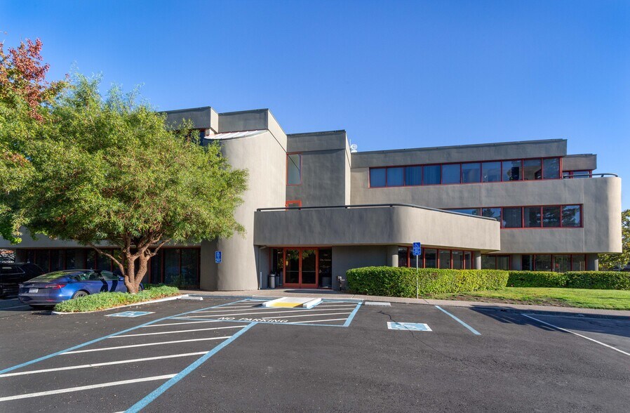 More Photos Of 1701 Novato Blvd, Novato Office For Lease