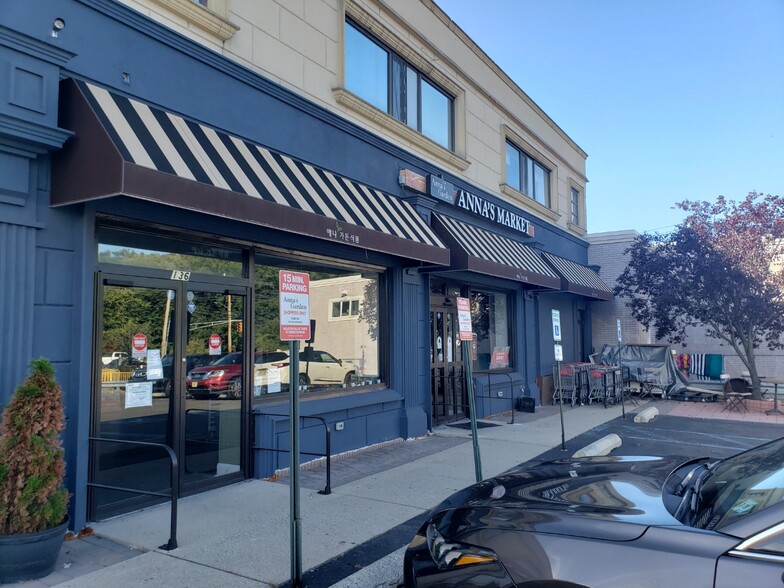 Primary Photo Of 130-142 Oakland Ave, Closter Office For Lease