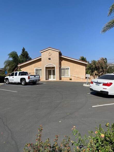Primary Photo Of 377 E Harvard Blvd, Santa Paula Specialty For Sale