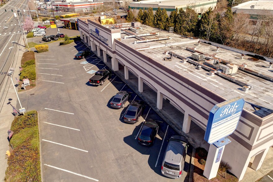 More Photos Of 20423 Highway 99, Lynnwood Freestanding For Sale