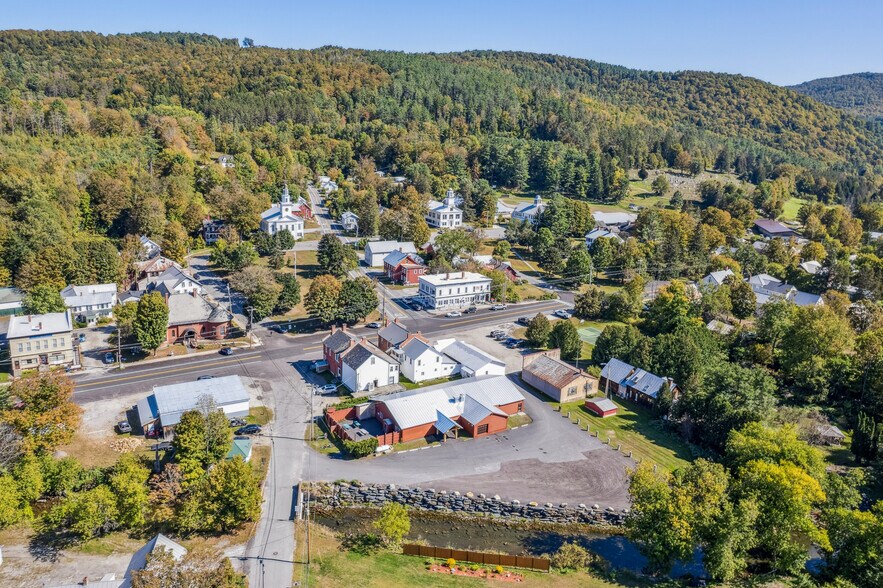 More Photos Of 1 Maple ave, Chelsea Restaurant For Sale