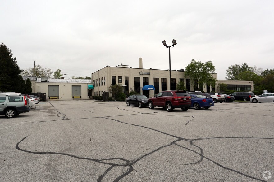 More Photos Of 50 W Powhattan Ave, Essington Light Manufacturing For Lease