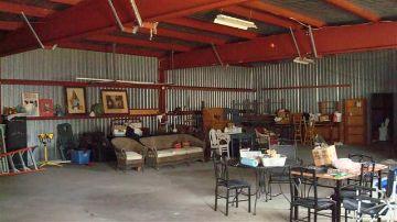 More Photos Of 201 W 9th St, Burnet Warehouse For Lease