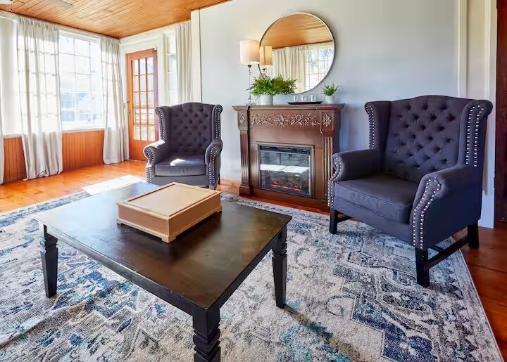 More Photos Of 722 Main St, Bennington Freestanding For Sale