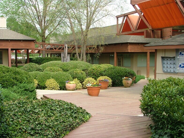 More Photos Of 1200 Mountain Creek Rd, Chattanooga Coworking Space