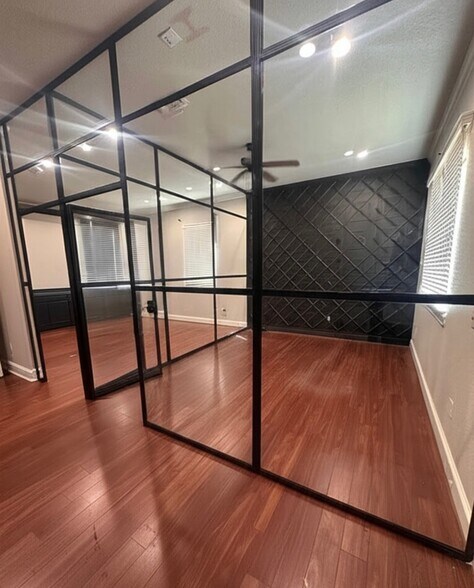 Primary Photo Of 5527 Louetta Rd, Spring Loft Creative Space For Lease