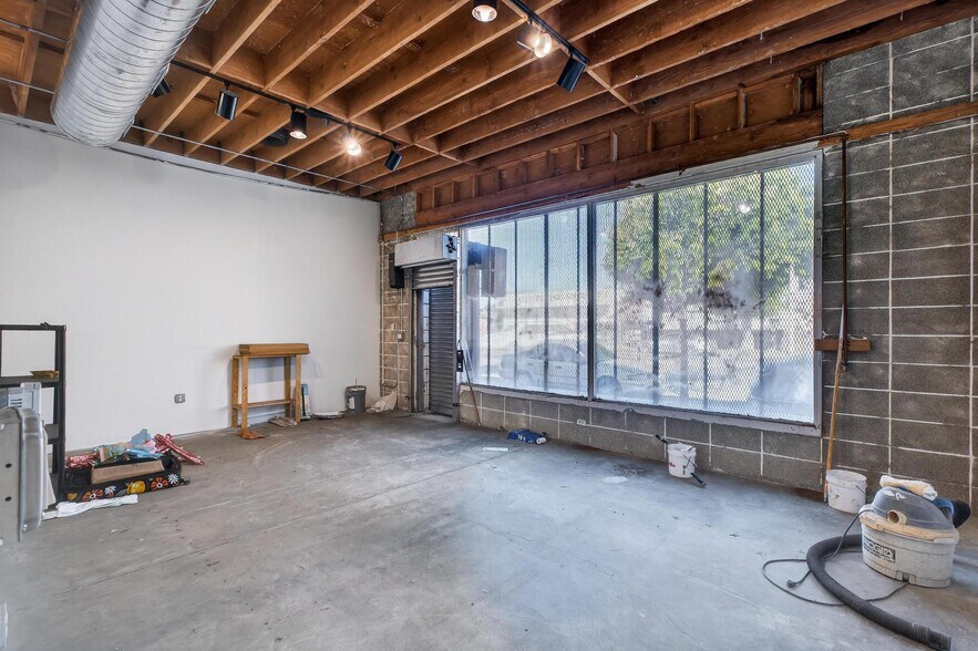 More Photos Of 5010 E Olympic Blvd, Los Angeles Warehouse For Sale
