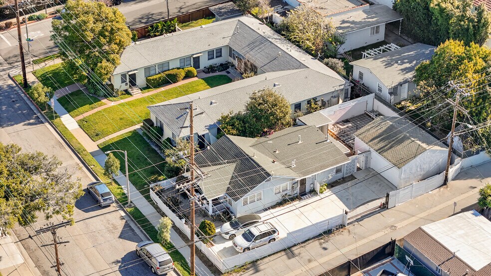 Primary Photo Of 1824 Michigan Ave, Santa Monica Apartments For Sale