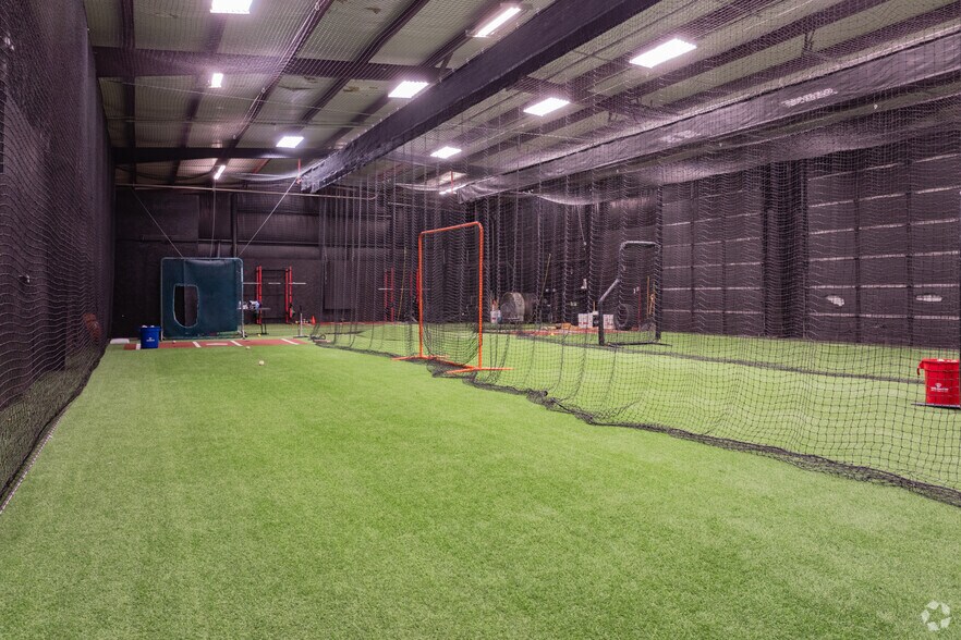 More Photos Of 6225 E Highway 114, Rhome Unknown For Lease