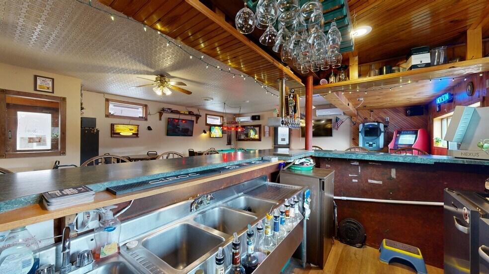 More Photos Of 695 Lisbon St, Lisbon Restaurant For Sale