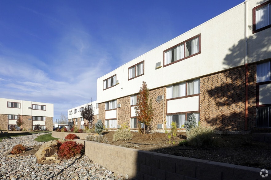 More Photos Of 2025 Jerry Murphy Rd, Pueblo Apartments For Sale