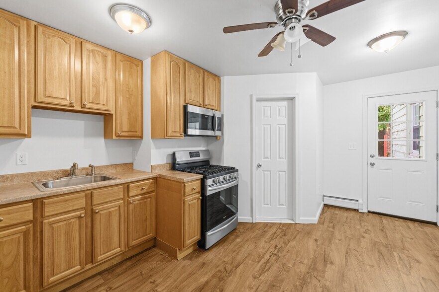 More Photos Of 188 Avenue B, Bayonne Office For Sale