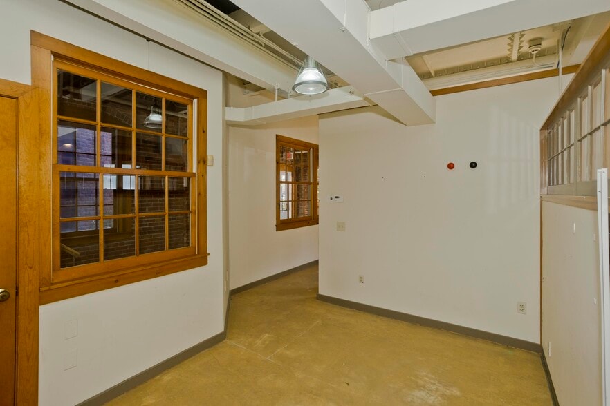 More Photos Of 244 Main St, Northampton Office Residential For Sale