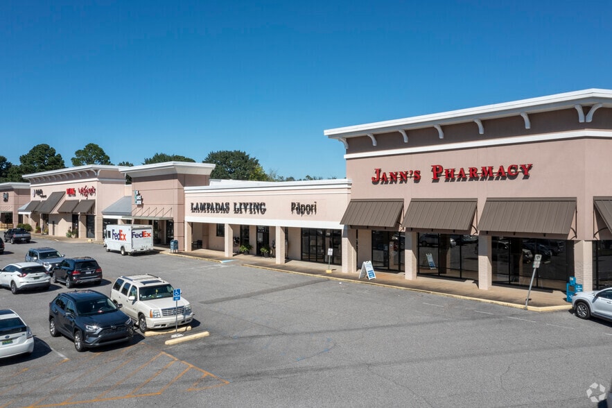 More Photos Of 1825 McFarland Blvd N, Tuscaloosa Unknown For Lease