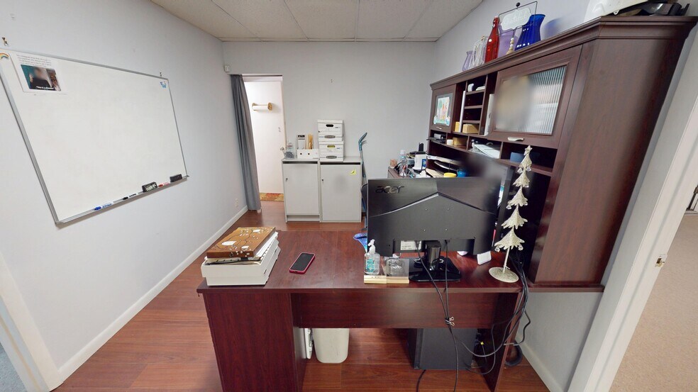 More Photos Of 1368 McCausland Ave, Saint Louis Office For Sale