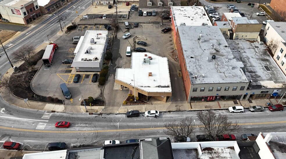 More Photos Of 24 Main St, Toms River Bank For Lease