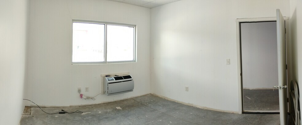 More Photos Of 13790 E I-25 Frontage Rd, Longmont Warehouse For Lease