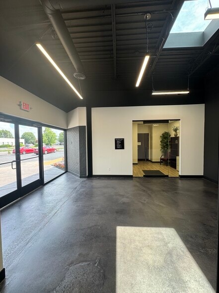 More Photos Of 640 Cepi Dr, Chesterfield Office For Sale