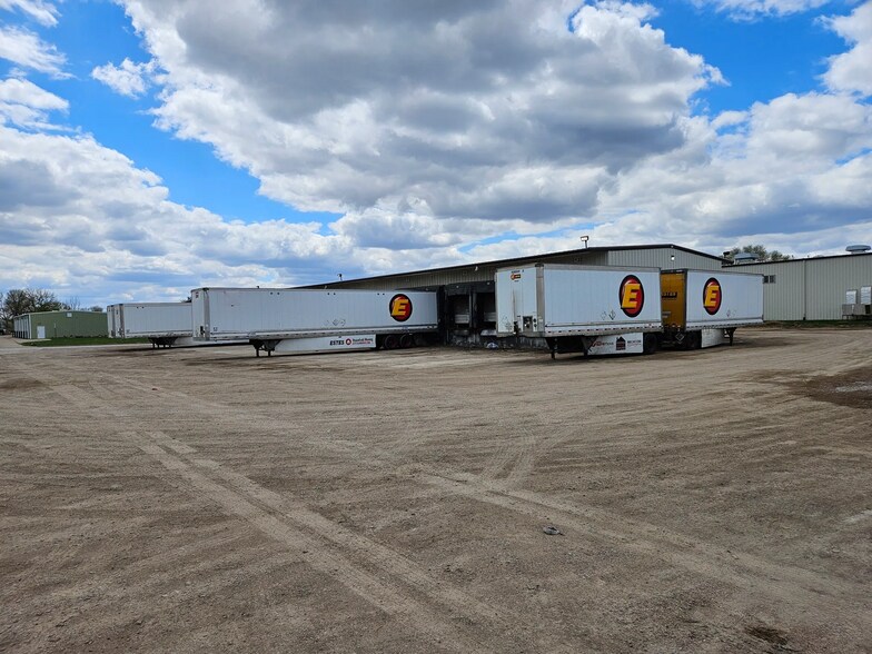 More Photos Of 3410 W Eide Dr, Sioux Falls Warehouse For Sale