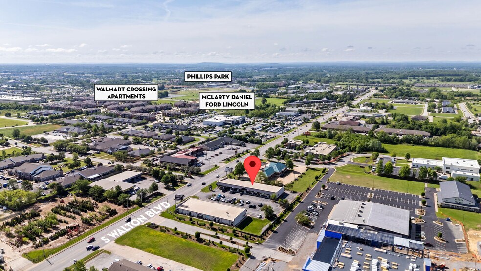More Photos Of 2212 S Walton Blvd, Bentonville General Retail For Lease