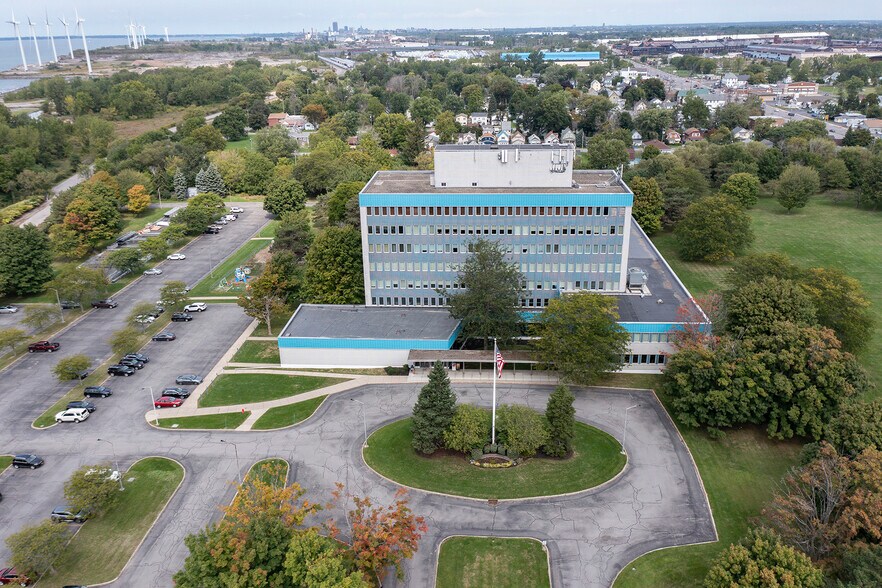 More Photos Of 3556 Lake Shore Rd, Buffalo Office For Sale