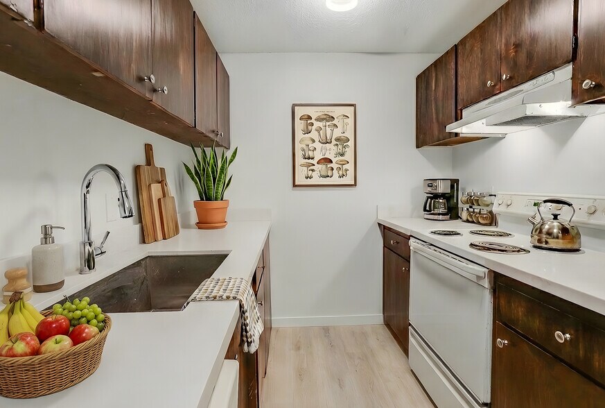 More Photos Of 6519 S 153rd St, Tukwila Multifamily For Sale
