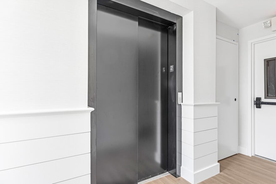 More Photos Of 32 Broadway Ave, Mystic Hotel For Sale