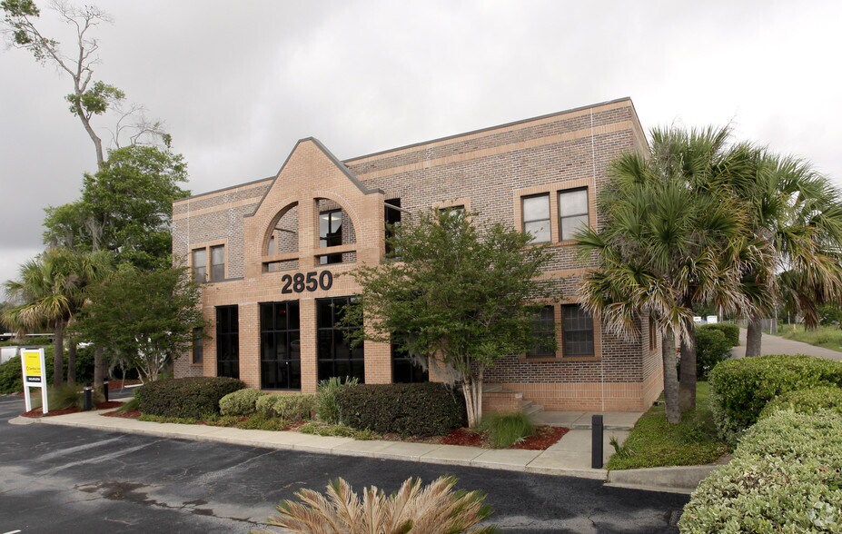 More Photos Of 2850 Ashley Phosphate Rd, North Charleston Office For Lease