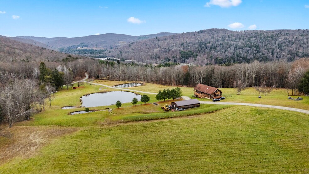 More Photos Of 365 Meade Rd, Susquehanna Specialty For Sale