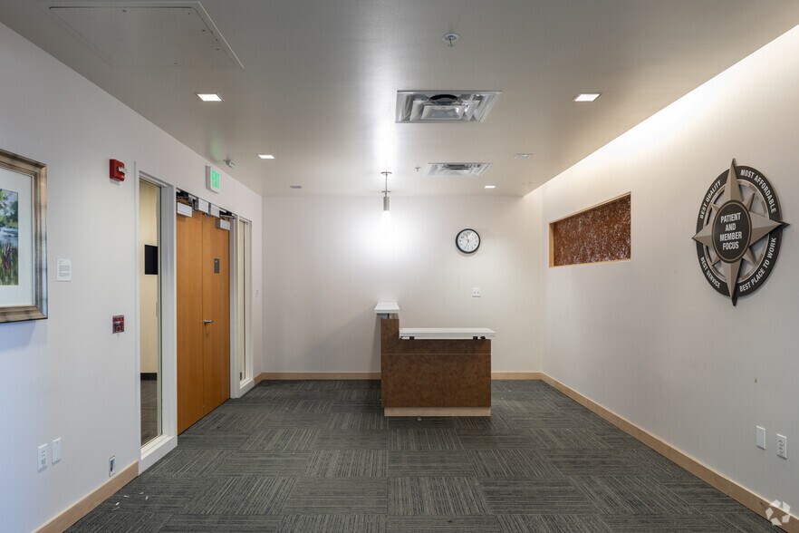 More Photos Of 7901 E Lowry Blvd, Denver Office For Sale