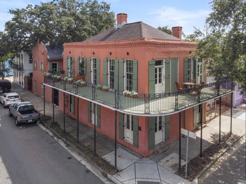 More Photos Of 2406-2408 Chartres St, New Orleans Office Residential For Lease