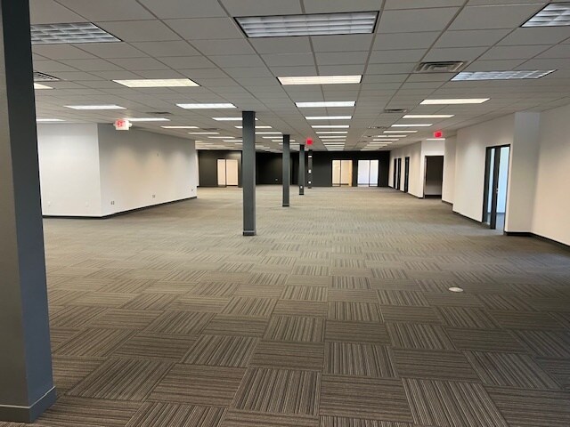 More Photos Of 2985 S Ridge Rd, Green Bay Medical For Lease