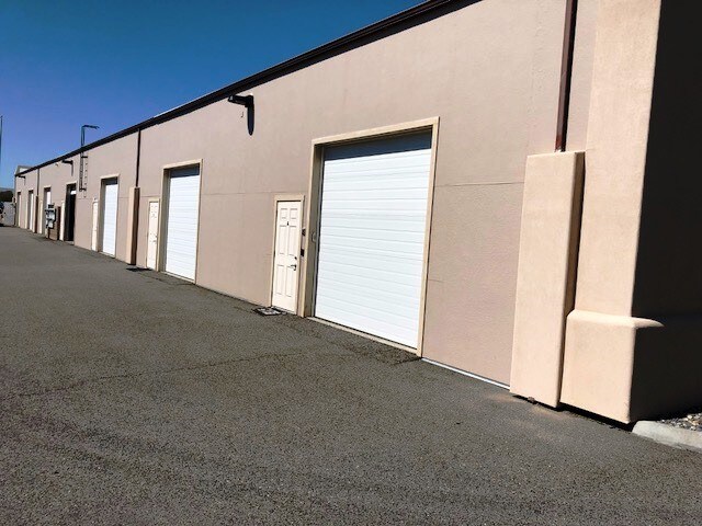 More Photos Of 6503 W Okanogan Ave, Kennewick Warehouse For Lease