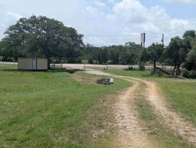 More Photos Of 1917 Main Street, Blanco Land For Sale