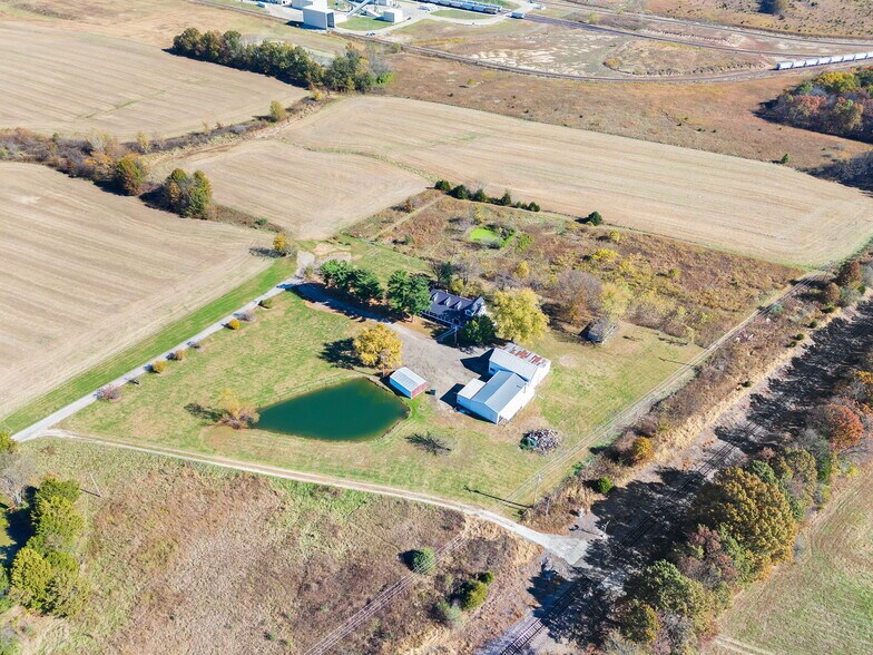 More Photos Of 29560 Reames Ln, Jonesburg Industrial For Sale
