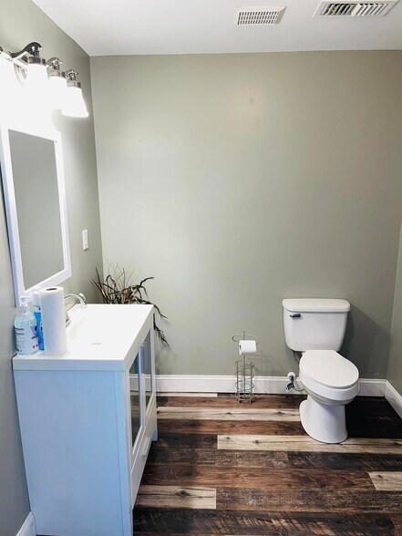 More Photos Of 301 W Main St, Stoneville Office For Sale