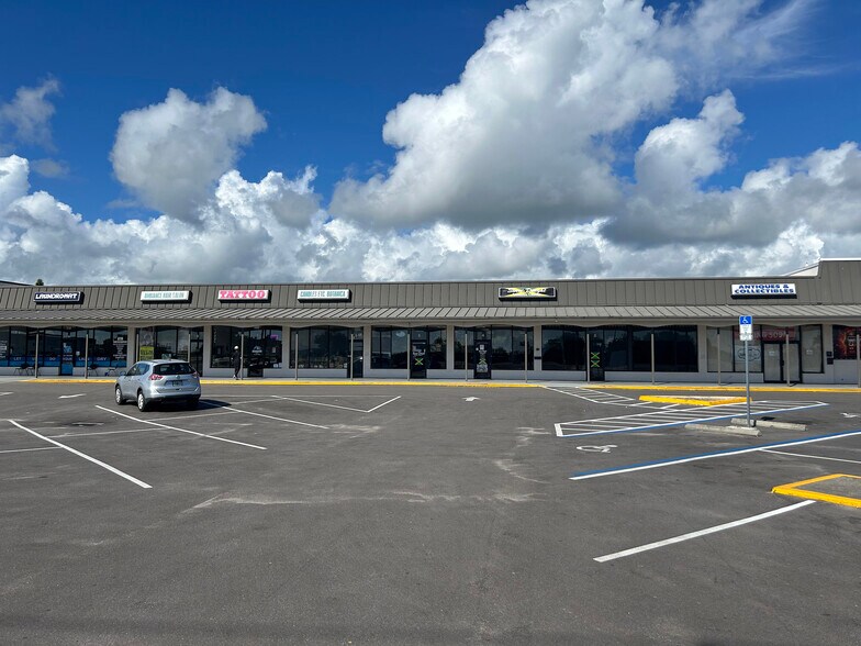 More Photos Of 4500 NE Dixie Hwy, Palm Bay Unknown For Lease