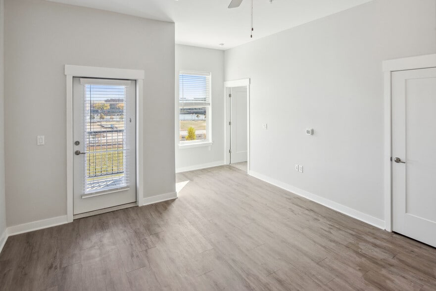 More Photos Of 419 Donald Driver Way, Green Bay Apartments For Lease