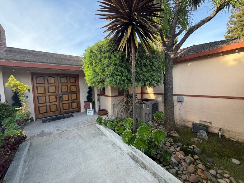 More Photos Of 2498 Stevens Creek Blvd, San Jose Medical For Sale